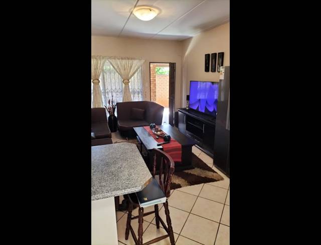 2 BEDROOM APARTMENT FOR SALE IN KLIPPOORTJE